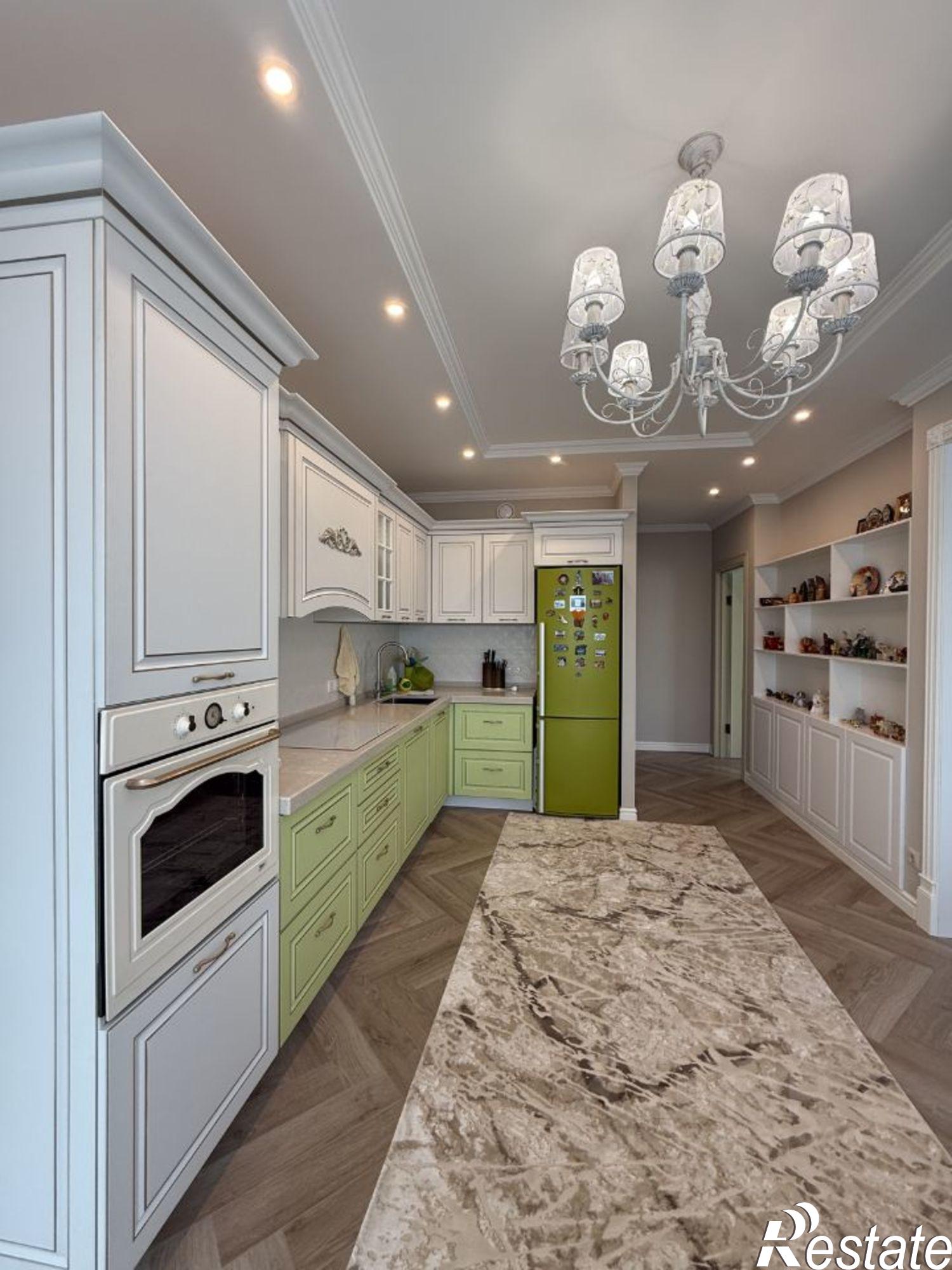 Сдать квартиру за 70 000 рублей на Курган, улица Коли Мяготина, 181