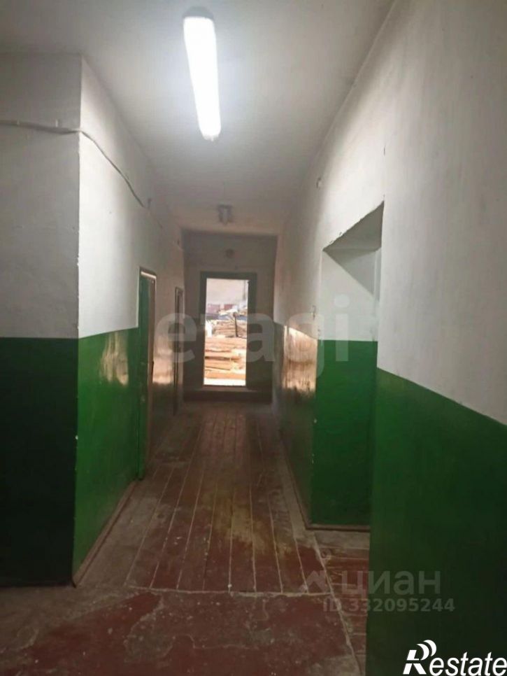 Склад пр-кт Конституции, 1,  д. 1