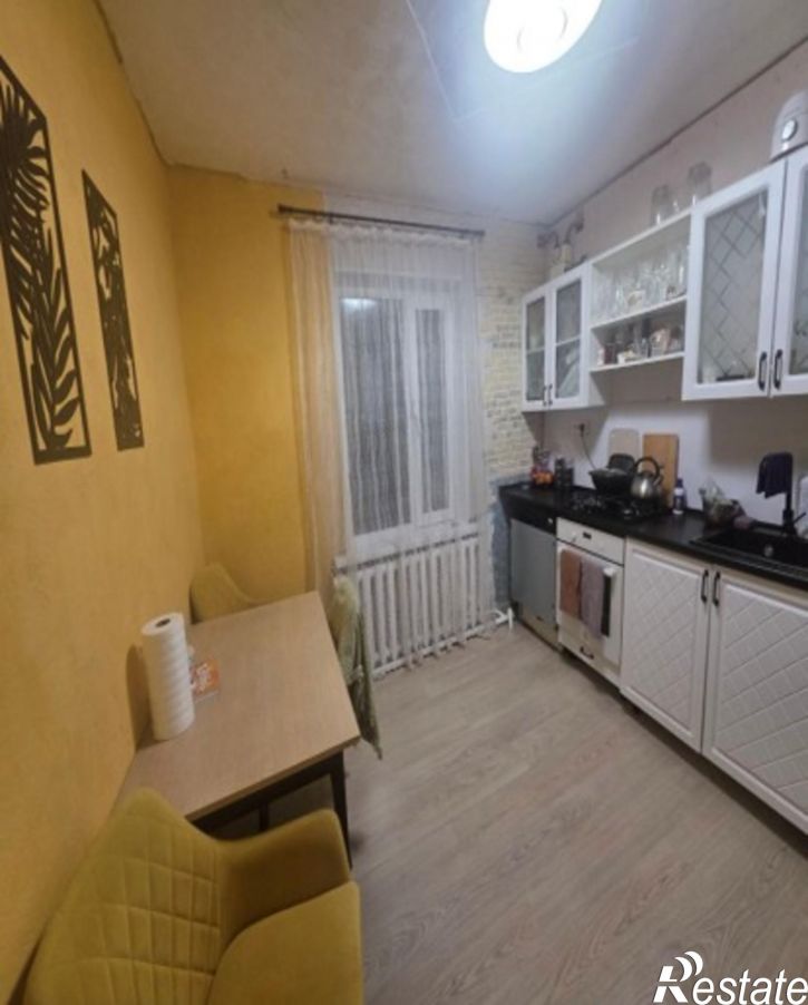 2-комн квартира Газовик улица, д.11
